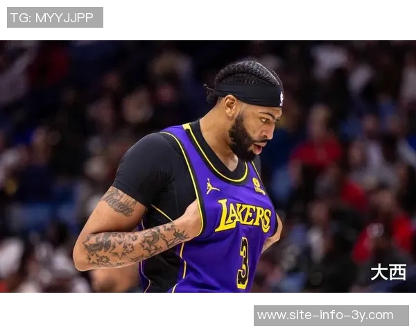 浓眉与手部专家会面或将缺席赛季至少两到三个月