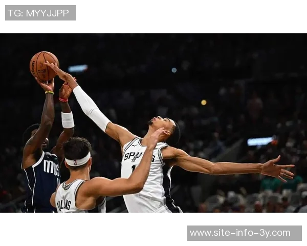 文班亚马狂砍39分9篮板3助攻2盖帽末节独得12分助球队致胜